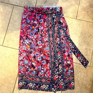 Loft, elastic waist band skirt.